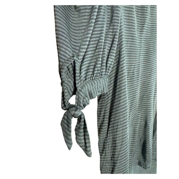 Lucky Brand Green Striped V-Neck Top Women’s Size Large Tie Sleeve - Picture 4 of 7